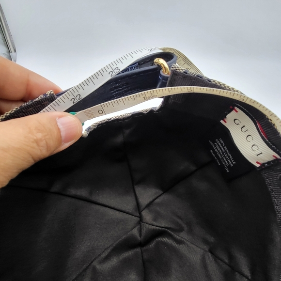 Gucci GG Canvas Leather Supreme Cap.. - Picture 12 of 12